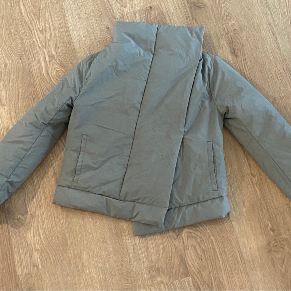 Lucy Hatha Wrap Down Jacket - Small - image 1